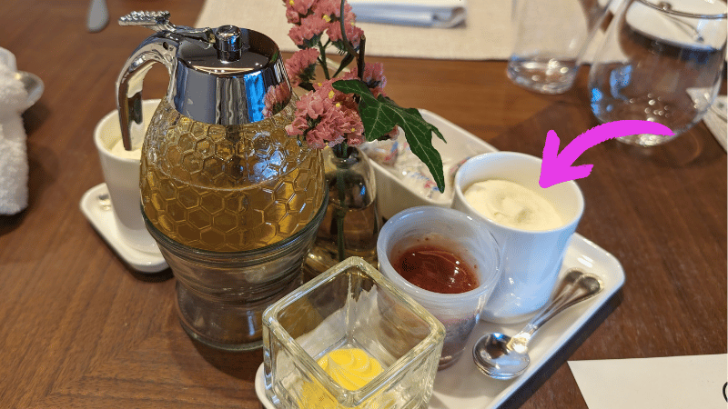 ひらまつ　ホテル　軽井沢　朝食　ジャム、バター はちみつ